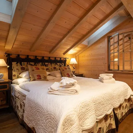 Haus Pasadena, Sleeps 3 - 4 *